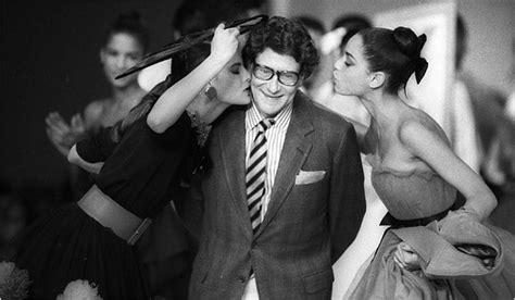 Yves Saint Laurent, Fashion Icon, Dies at 71 (Published 2008)